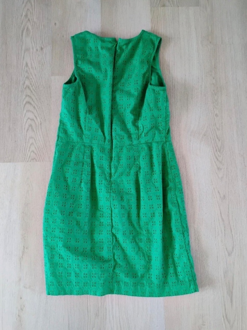Banana Republic Bright Green Eyelet Mini Dress - Picture 3 of 4